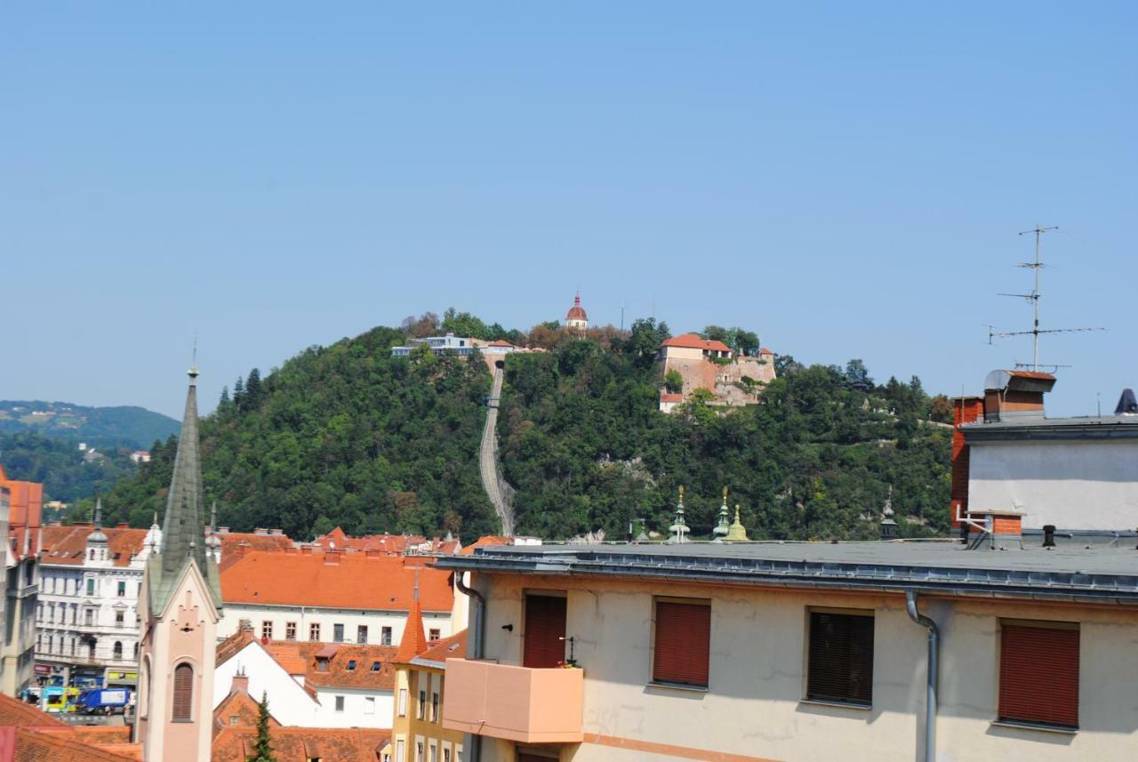 Sunny And Elegant Apartament In Central Location Graz Exterior foto